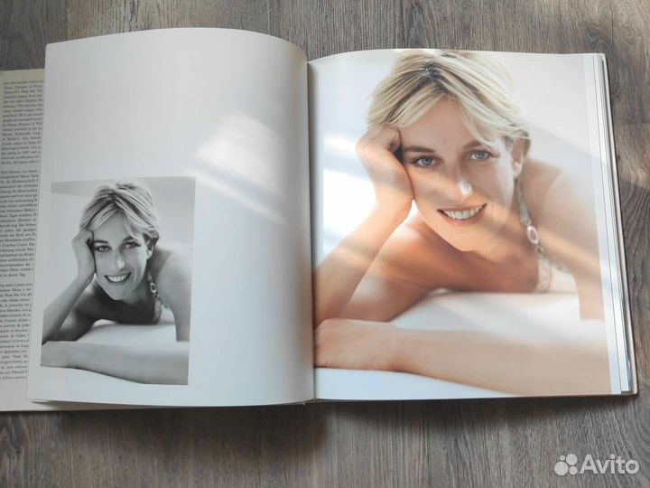 Книга Diana Princess of Wales by Mario Testino