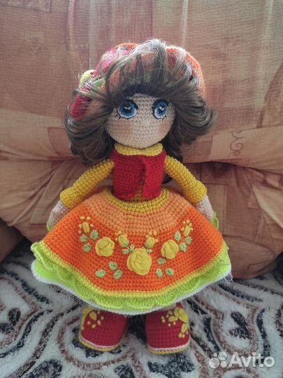 Игрушка вязаная кукла