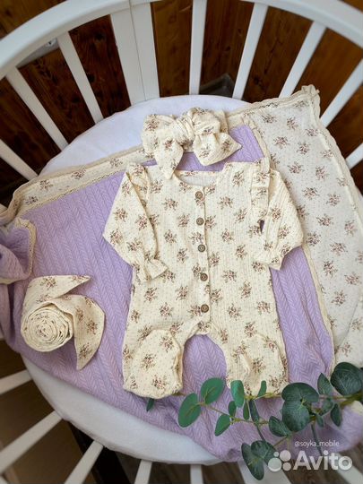 Комплект на выписку из муслина