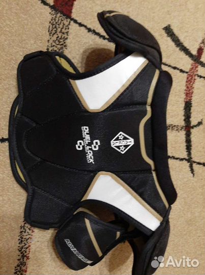 Нагрудник хоккейный jr m