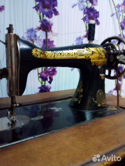 Швейная машина Singer