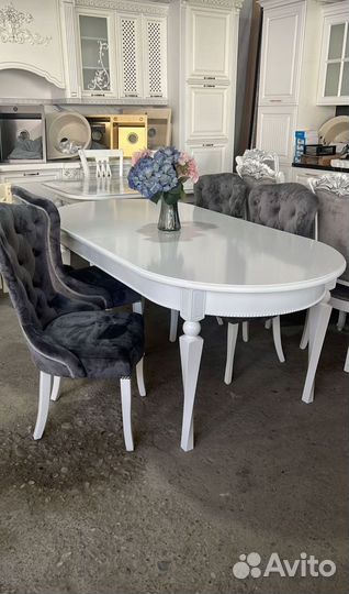 Стол и Стулья