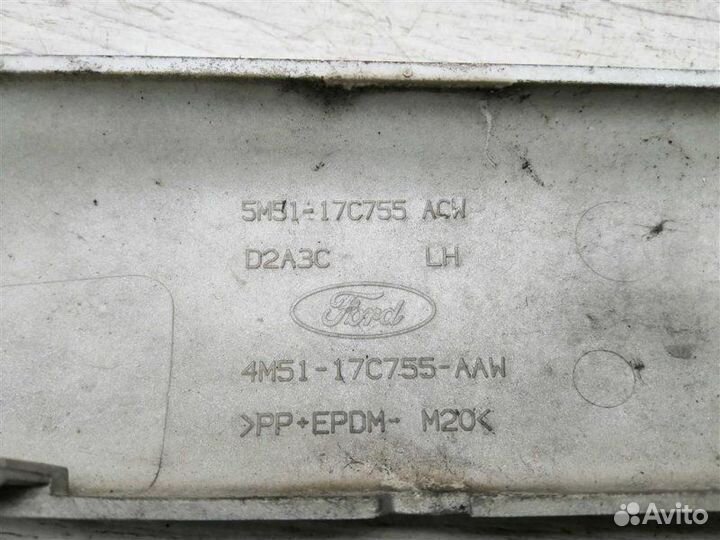 Молдинг бампера переднего левый Ford Focus 2