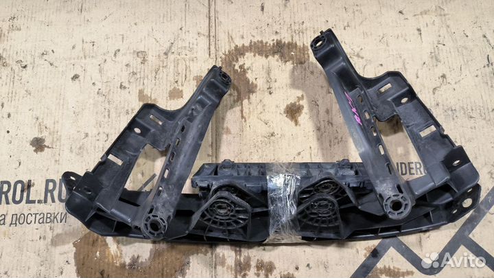 Крепление бампера Honda Stepwgn RK1 (Переднее)