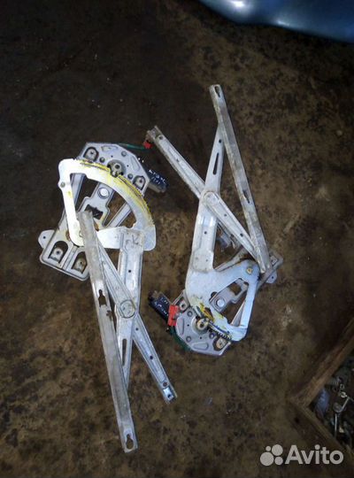 Электро стеклоподьемники Chrysler cirrus 1995г