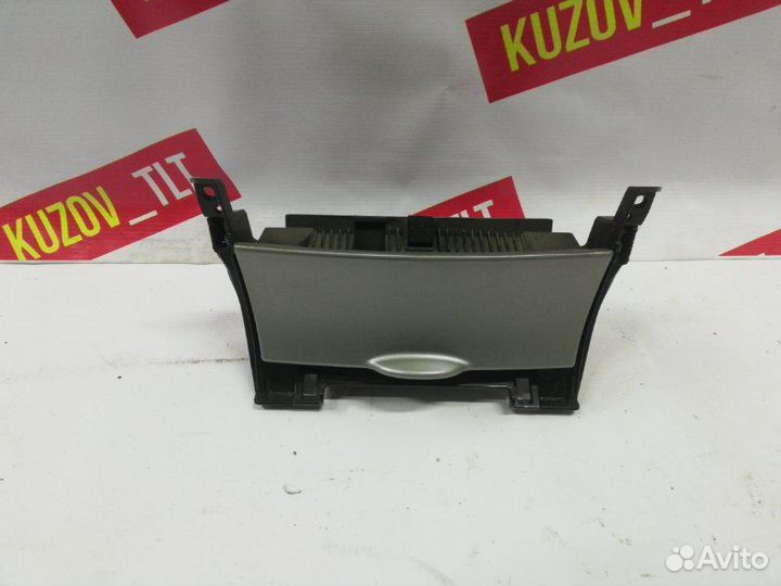 Пепельница Toyota Corolla E150 1ZR-FE