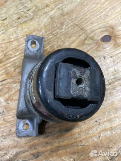 Подушка двигателя правая Volvo S80 AS98 B6324S