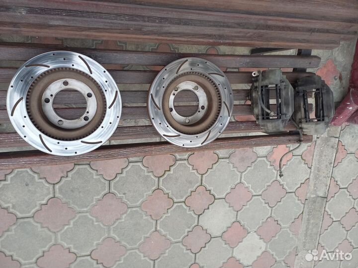 Диски тормозные Jbt с суппортами на Lexus