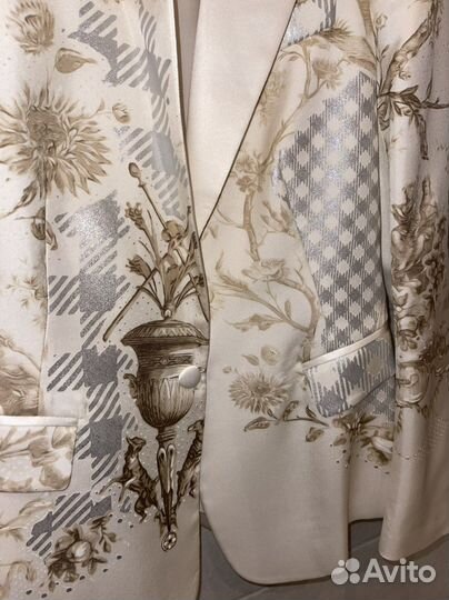 Roberto cavalli пиджак