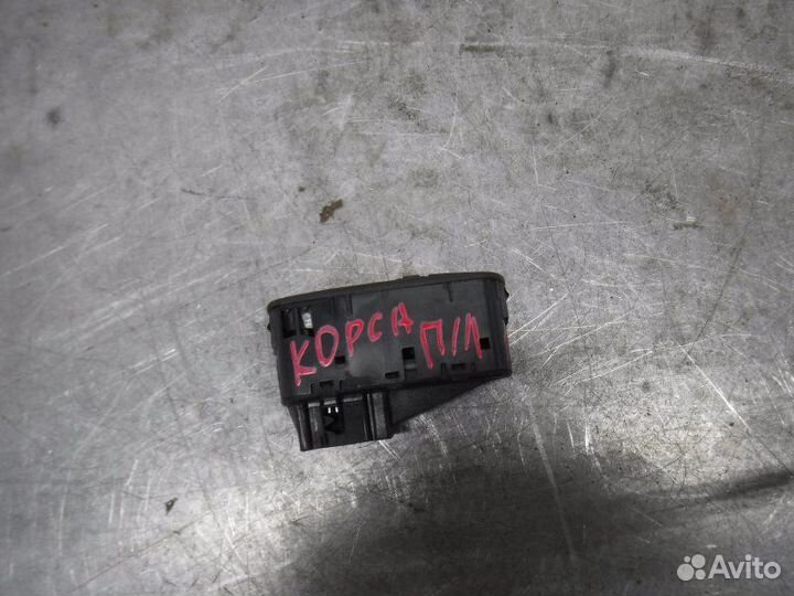 Блок управления стеклами Opel Corsa D Z12XEP 2007