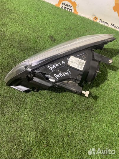 Фара правая LADA granta с дефектом