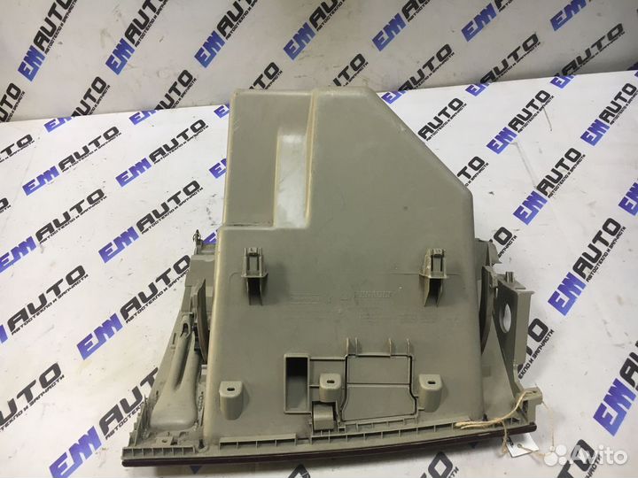 Бардачок Рено Меган 2