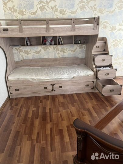 Детская кроватка двухярусная бу