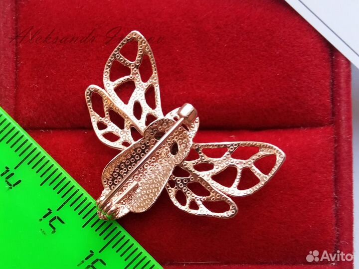 Позолоченная брошь пчела, новая