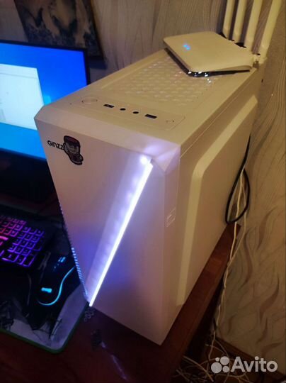 Игровой компьютер (с монитором)