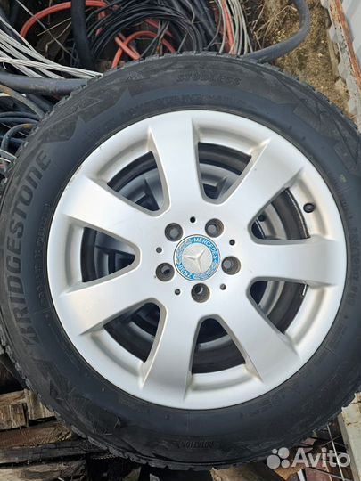 Bridgestone Blizzak Ice 225/60 R17 99R