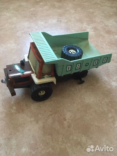 Игрушка самосвал бизон