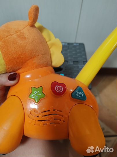 Игрушка каталка с ручкой