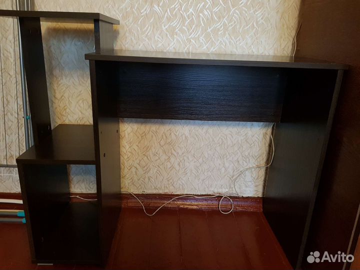 Стол письменный