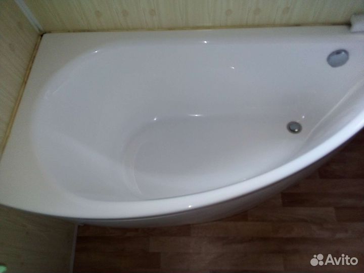 Ванна акриловая