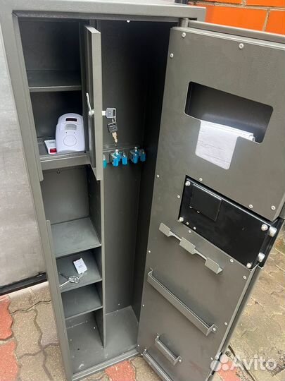 Оружейный сейф