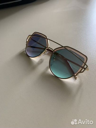 Солнцезащитные очки женские