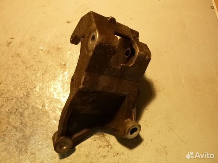 Кронштейн гидроусилителя chevrolet camaro camaro