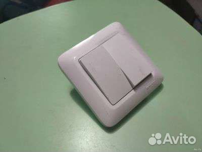 Выключатель света schneider electric 2 клавиши