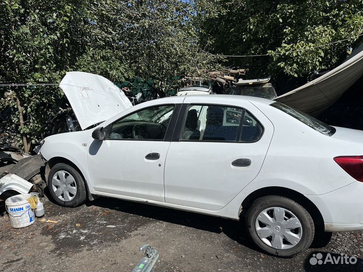 Задняя левая Дверь renault logan 2