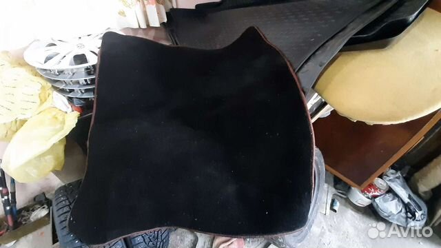 Полик в багажник разные