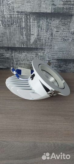 Светодиодный светильник