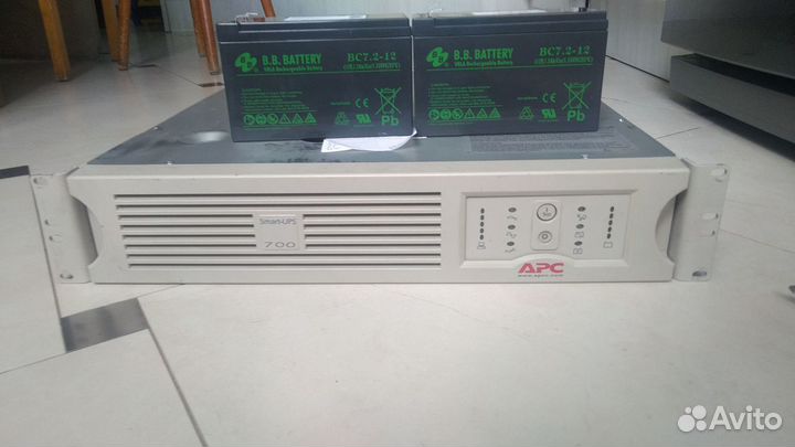 Ибп APC Smart UPS 700 SU700RMI2U и SU1000RMI2U