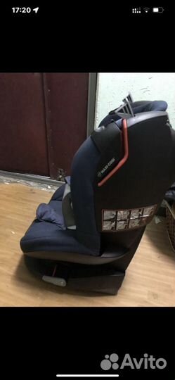Детское кресло maxi cosi