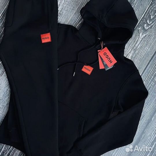 Спортивный костюм