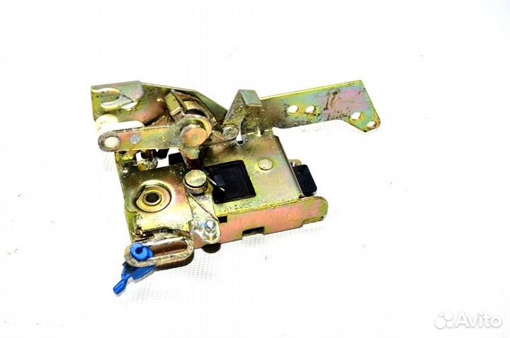 Замок двери, правый MAN TGA 18.410 (01.00)