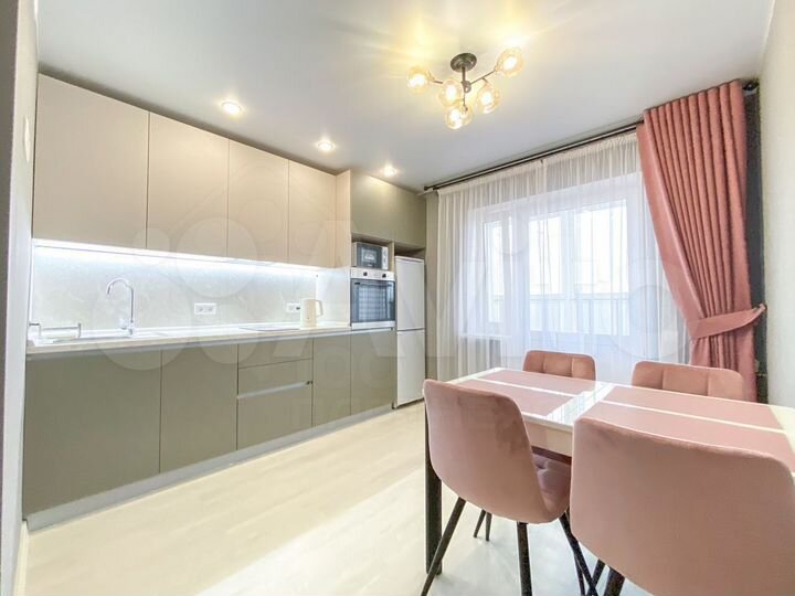 1-к. квартира, 43 м², 14/18 эт.