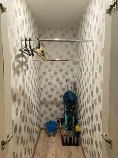 2-к. квартира, 43 м², 5/5 эт.