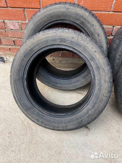 Kumho Solus KH17 R16
