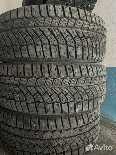 Viatti Bosco Nordico V-523 215/50 R17