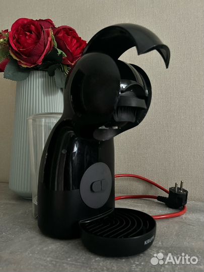 Кофемашина Nescafé Dolce Gusto