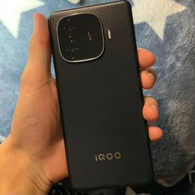 vivo iQOO Z9 Turbo, 12/256 ГБ