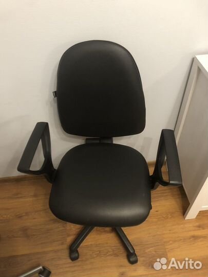 Компьютерное кресло экокожа