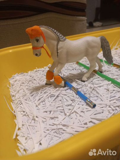 Фигурки лошадей schleich