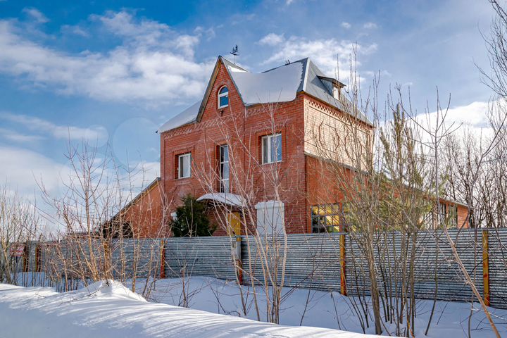 Коттедж 140,3 м² на участке 15 сот.