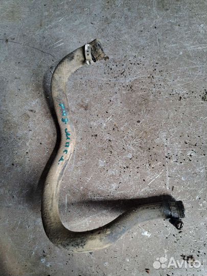 Шланг масляного радиатора на Jaguar s-type