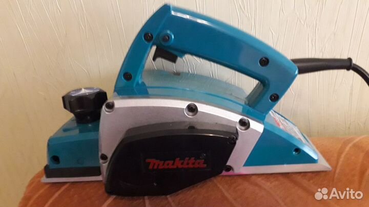 Рубанок makita