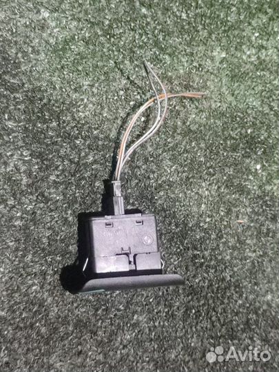 Кнопка стеклоподъемника задняя левая Bmw X5 E53