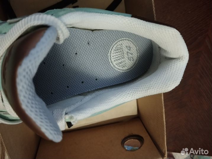 Кроссовки NEW balance размер 6,5 USA