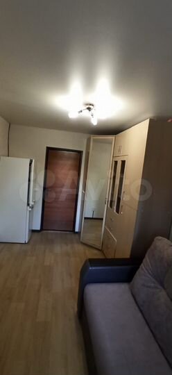 Комната 11 м² в 9-к., 1/5 эт.