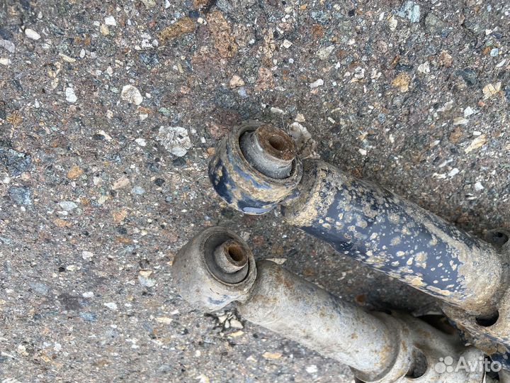 Амортизаторы задние Honda Domani / Civic